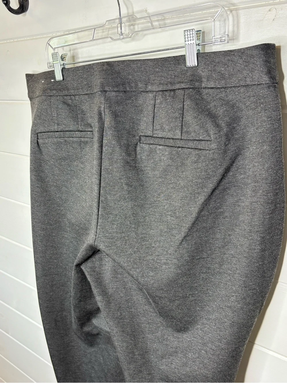 Lane Bryant Pull-On Career Pants Gray Stretch Straight Leg Size 18/20 Regular
